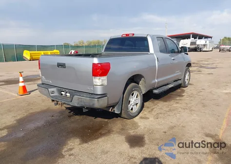 2010 Toyota Tundra Grade 4.6L V8 из США, поврежденный, VIN 5TFUM5F17AX009001